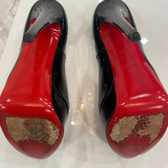 Beautiful, christian Louboutin size 5.5 very classy